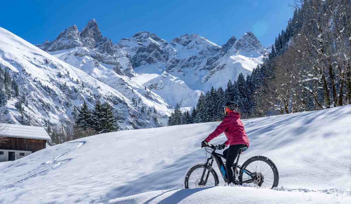 https://www.vingo.fit/wp-content/uploads/2023/01/12-Tips-to-Improve-Your-Winter-Cycling-Experience.jpg